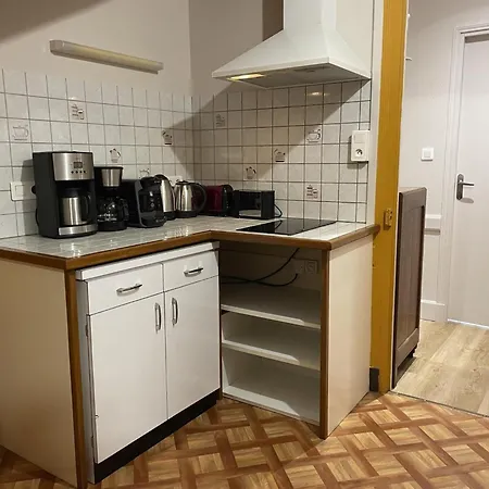 Ferienhaus Chaleureux Avec Terrasse, Ideal Pour Randonnees Et Activites A La Montagne Bourbonnaise - Fr-1-489-496 *