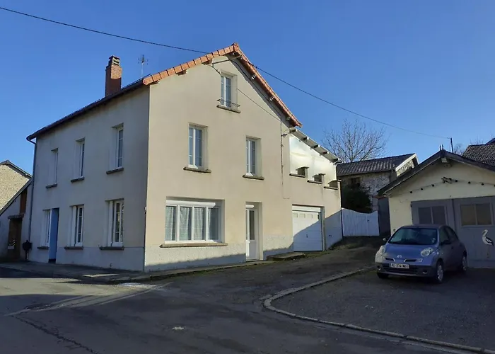 Confortable Pres De Vichy Avec Animaux Admis - Fr-1-489-496 * Ferrières-sur-Sichon